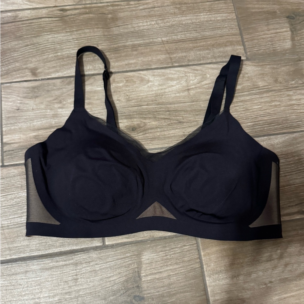 Honeylove wireless Black Mesh Women's cups included Bra size 1X